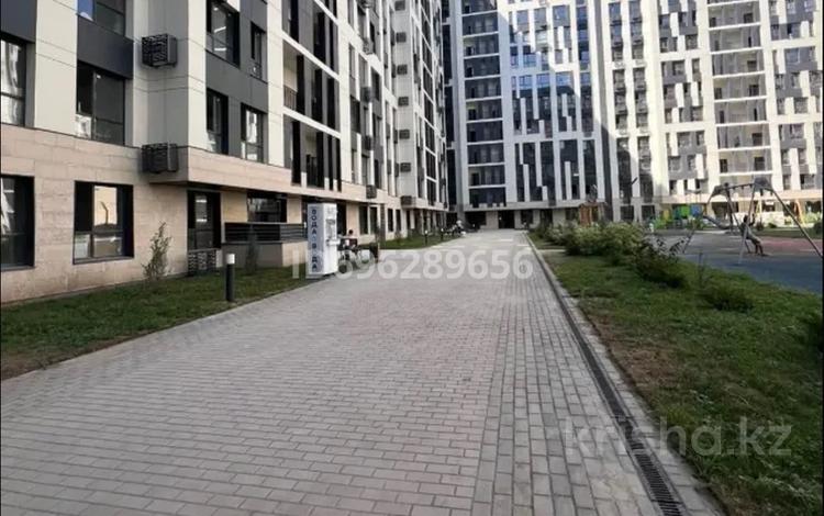 2-комнатная квартира, 79 м², 3/12 этаж, Тастак 1 — Райымбека- Емцова