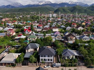 Аренда домов или дач в Алматинской обл.: Отдельный дом · 7 комнат · 400 м², Жаналык — Жандосова за 1.2 млн 〒 Отдельный дом · 7 комнат · 400 м², Жаналык — Жандосова за 1.2 млн 〒 в Жанатурмысе