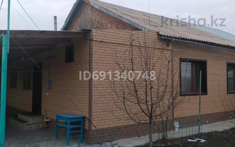 Отдельный дом • 3 комнаты • 78 м² • 7 сот., Бауржан Мамыш улы 10 за 25 млн 〒 в Талдыкоргане — фото 2
