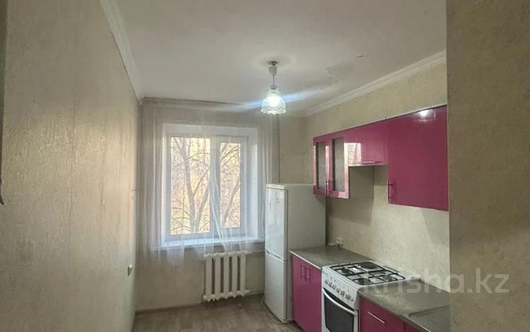 3-комнатная квартира · 64.5 м² · 3/5 этаж, Синицына за 24 млн ₸ в Семее — фото 2