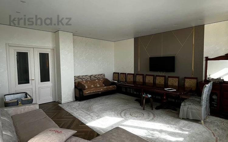 4-комнатная квартира · 170 м² · 8/15 этаж, 17-й мкр 54 за 66.5 млн ₸ в Актау — фото 2