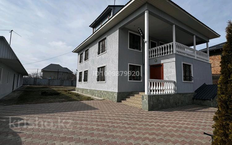Отдельный дом · 5 комнат · 240 м² · 15 сот., Курмангазы 56 за 119.9 млн ₸ в  — фото 2
