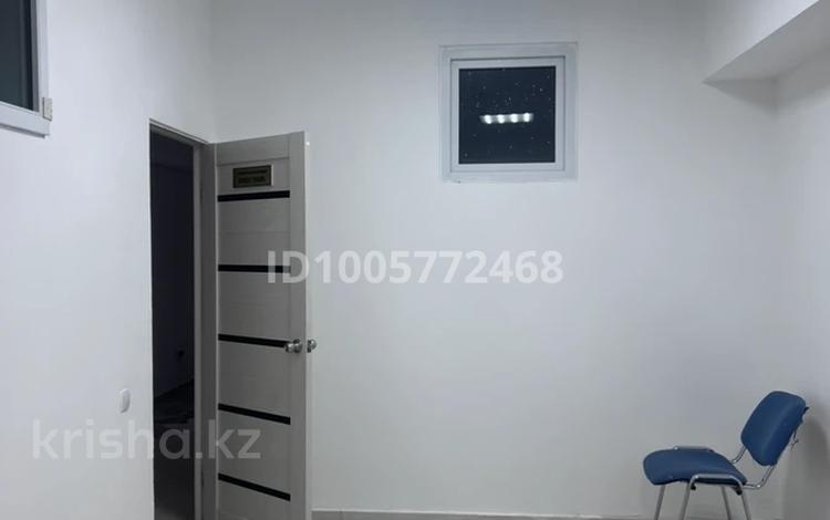 Кеңселер · 20 м², бағасы: 100 000 ₸ в Атырау — фото 2