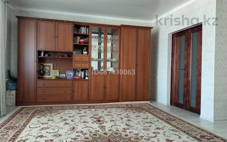 2-бөлмелі пәтер · 74.1 м² · 5/5 қабат, Нұрсәт ш/а 124 — Рядом областная детская больница, бағасы: 32 млн ₸ в Шымкенте, Каратауский р-н — фото 2