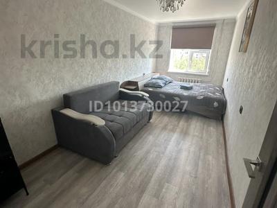 2-комнатная квартира · 57 м² · 4/5 этаж, Сабитовой — Вокзал жд за 30 000 ₸ в Балхаше