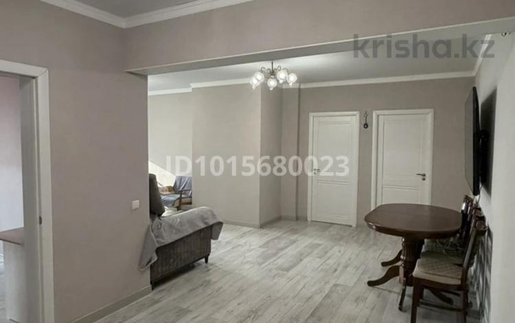 4-бөлмелі пәтер · 130 м² · 16/19 қабат, Брусиловского 167, бағасы: 85 млн ₸ в Алматы, Алмалинский р-н — фото 2