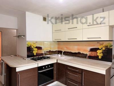 4-бөлмелі пәтер · 82 м² · 1/5 қабат, Айнабұлақ-3 ш/а. 128, бағасы: 250 000 ₸ в Алматы, Жетысуский р-н