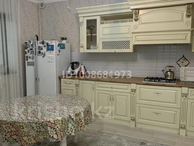 6-бөлмелі пәтер · 200 м² · 1/2 қабат, Крктем 14 — Франсуцкий үй, бағасы: 40 млн ₸ в Жанаозен