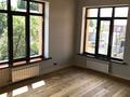 7-комнатный дом помесячно, 400 м², 10 сот., мкр Горный Гигант за 3 млн 〒 в Алматы, Медеуский р-н — фото 9