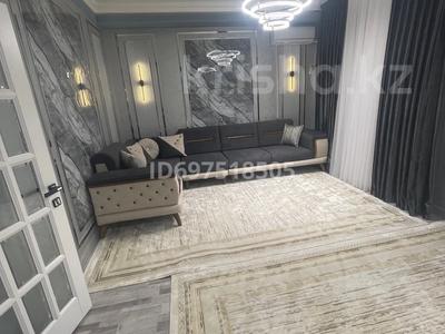 2-комнатная квартира · 80 м², Батырбекова 4 за 400 000 ₸ в Туркестане