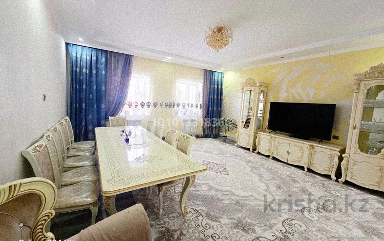 8 комнат · 300 м², пгт Балыкши, Сарымолда досмухамедова 174а за 500 000 ₸ в Атырау — фото 2