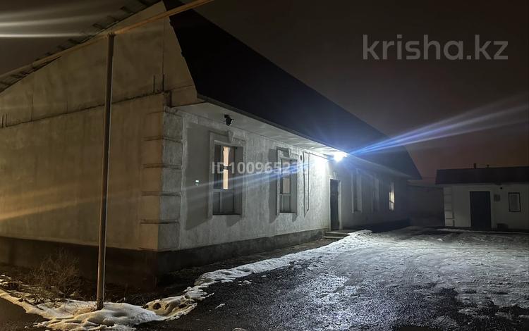 Отдельный дом · 10 комнат · 360 м² · 10 сот., Закарпатская 66 за 190 млн ₸ в Алматы, Турксибский р-н — фото 2