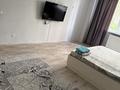 1-комнатная квартира · 55 м² · 1/6 этаж, 17-й мкр 76 — Возле Халык арена,Клиника Нургазы,Каспийское море. за 17 000 〒 в Актау — фото 2