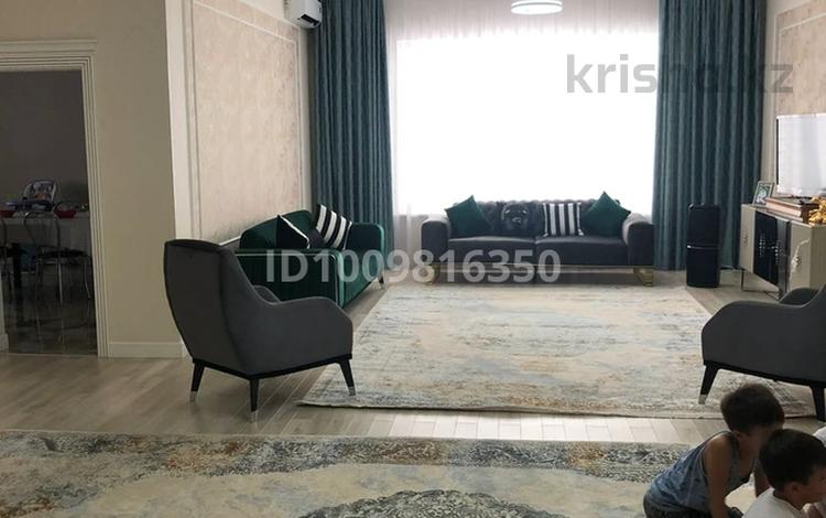 Жеке үй · 5 бөлме · 272 м² · 9.6 жүзд., Самал-2 ш/а., Пр-д 17 3, бағасы: 85 млн ₸ в Атырау, мкр Самал-2 — фото 2