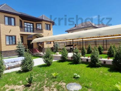Отдельный дом • 8 комнат • 370 м² • 10 сот., Жастар-1 693 за 135 млн 〒 в Талдыкоргане, мкр Жастар