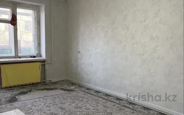 1-комнатная квартира · 37 м² · 3/5 этаж, Жаманкулова 6/1 за ~ 10 млн 〒 в Актобе, мкр Москва — фото 2