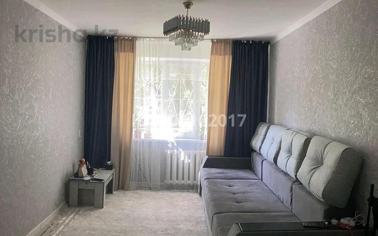2-комнатная квартира · 44 м² · 1/5 этаж, 1мкр 6 за 13 млн ₸ в Таразе — фото 2