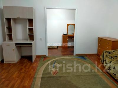 Пәтерлер в Карагандинской обл.: 2-бөлмелі пәтер · 53 м² · 1/5 қабат, мкр Юго-Восток, Мкр Орбита 11, бағасы: 180 000 〒 2-бөлмелі пәтер · 53 м² · 1/5 қабат, мкр Юго-Восток, Мкр Орбита 11, бағасы: 180 000 〒 в Караганде, Казыбек би р-н