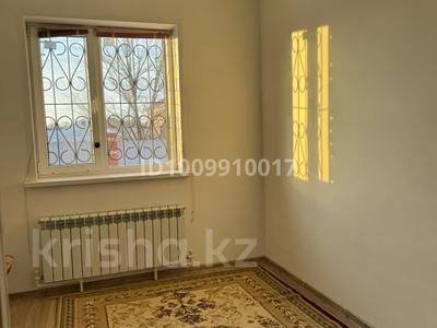 4 комнаты · 200 м², Казталовская 7/4 за 40 000 〒 в Мичуринское