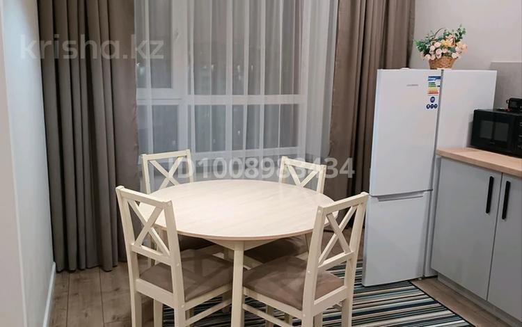 2-комнатная квартира · 48 м² · 13/21 этаж, Ракымжан Кошкарбаев 36 за 280 000 ₸ в Астане, Сарайшык р-н — фото 2