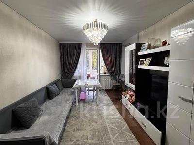 3-комнатная квартира · 57 м² · 2/5 этаж, пр. Момышулы за 10.8 млн ₸ в Темиртау