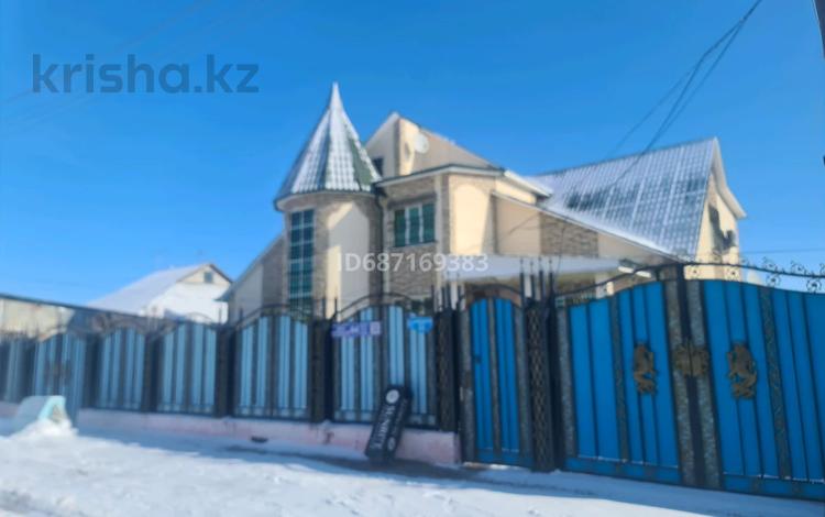 Отдельный дом · 8 комнат · 485 м² · 8.5 сот., Нурпеисовой 64 за 160.5 млн 〒 в Жезказгане — фото 2