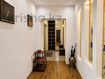 4-бөлмелі пәтер · 100 м² · 4/4 қабат, Кунаева 135 — Жамбыла, бағасы: 115 млн ₸ в Алматы, Медеуский р-н