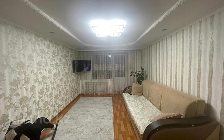 3-комнатная квартира, 65 м², 3/6 этаж, Казахстанской правды за 28 млн 〒 в Петропавловске — фото 2