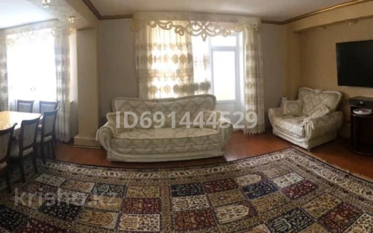 4-комнатная квартира, 140 м², 11/15 этаж, проспект Сарыарка 15