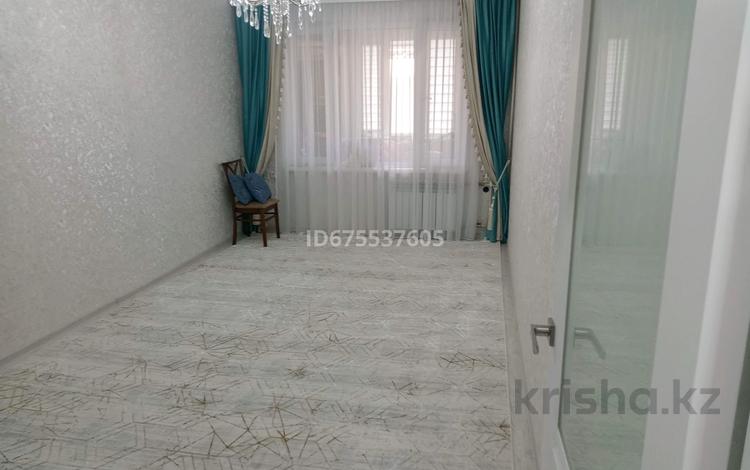 3-бөлмелі пәтер · 76 м² · 4/5 қабат, 9-й мкр 1, бағасы: 25.5 млн ₸ в Актау — фото 2
