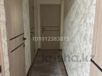 3-комнатная квартира · 70 м² · 1/9 этаж, Пр. Сатпаева 22 за 28 млн ₸ в Усть-Каменогорске, Ульбинский