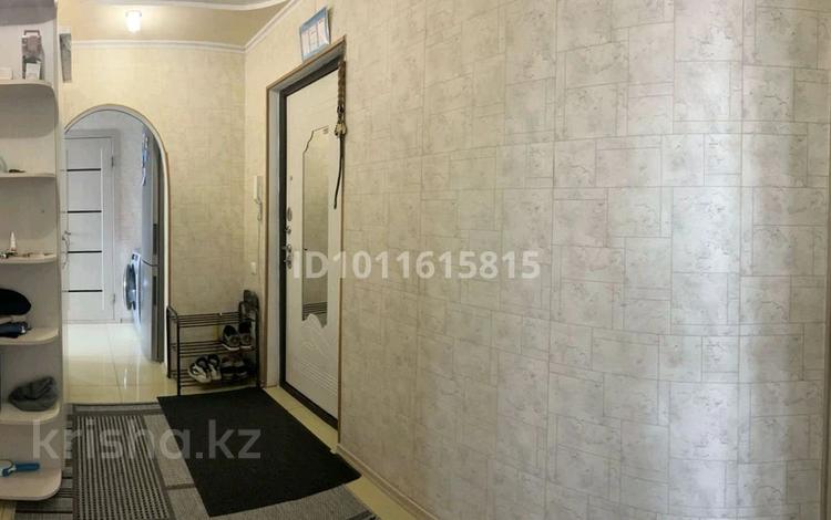 2-бөлмелі пәтер · 62 м² · 10/10 қабат, 9-й микрорайон, 9 микрорайон 6, бағасы: 23 млн ₸ в Костанае — фото 2