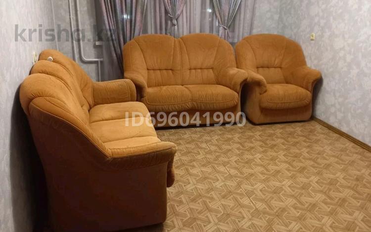 3-бөлмелі пәтер · 64 м² · 3/5 қабат, мкр 4 18, бағасы: 160 000 ₸ в Уральске — фото 2