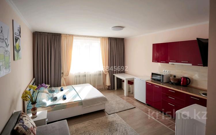 1-комнатная квартира · 36 м², мкр Акбулак, Сарытогай 19 за 16 000 ₸ в Алматы, Алатауский р-н — фото 2
