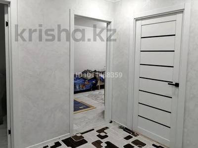 3-бөлмелі пәтер · 65 м² · 1/5 қабат, мкр Строитель 10/1, бағасы: 19.5 млн ₸ в Уральске