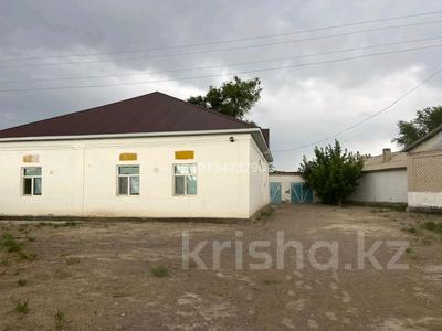Отдельный дом · 6 комнат · 300 м² · 10 сот., Сырдария 6 — Сулутобе ауылында шанхай жагында за 5 млн ₸ в Шиели