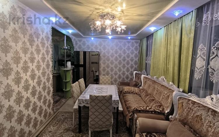 4-комнатная квартира · 80 м² · 3/5 этаж, мкр Юго-Восток, Пр. Строителей за 25.5 млн ₸ в Караганде, Казыбек би р-н — фото 2