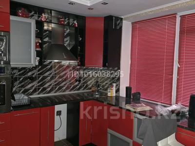 2-бөлмелі пәтер · 55 м² · 3/10 қабат, 28-шағынаудан, Строителей, бағасы: 250 000 ₸ в Караганде, Казыбек би р-н