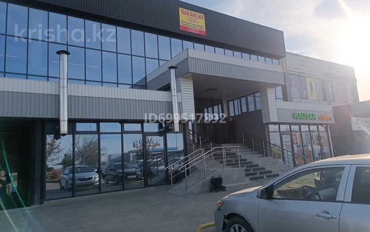Свободное назначение, офисы, магазины и бутики, общепит, салоны красоты, медцентры и аптеки, образование, развлечения · 1632 м² за 300 млн 〒 в Таразе — фото 12