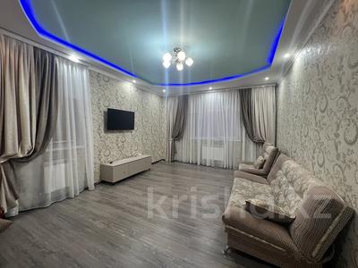 2-комнатная квартира · 63 м² · 13/17 этаж, Кунаева — улица Кунаева за 200 000 ₸ в Шымкенте, Аль-Фарабийский р-н