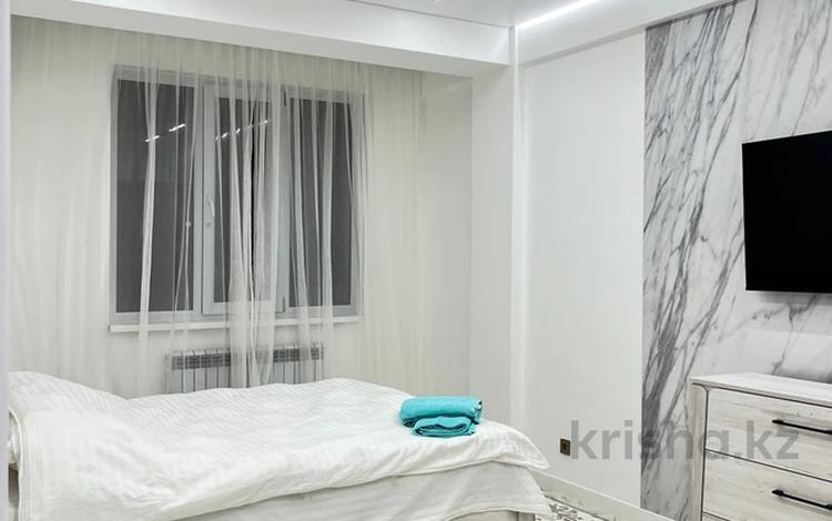 1-бөлмелі пәтер · 35 м² · 9/10 қабат, Казыбек би 125 — Досмухамедова, бағасы: 20 000 ₸ в Алматы, Алмалинский р-н — фото 7