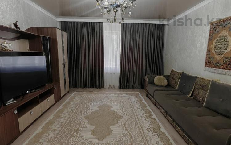 4-бөлмелі пәтер · 165 м² · 5/5 қабат, Алтын орда ш/а., проспект Тауелсиздик, бағасы: 53.5 млн ₸ в Актобе, мкр. Алтын орда — фото 2
