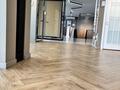 Офисы, общепит, фитнес и спорт, кабинеты и рабочие места, студии · 547.4 м² за 5 млн ₸ в Астане, Есильский р-н — фото 8