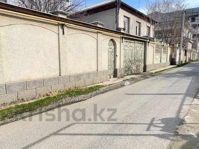 Жеке үй · 6 бөлме · 255 м² · 5.84 жүзд., Челюскинцева 28 — Аймаутова, бағасы: 75 млн ₸ в Шымкенте, Аль-Фарабийский р-н
