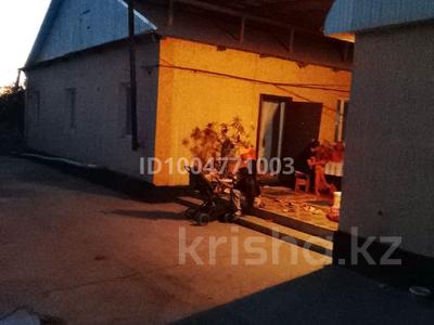 Часть дома · 7 комнат · 200 м² · 9 сот., мкр Турксиб, Мкр Турксиб рустемова 9/1 — Залини за 25 млн 〒 в Таразе
