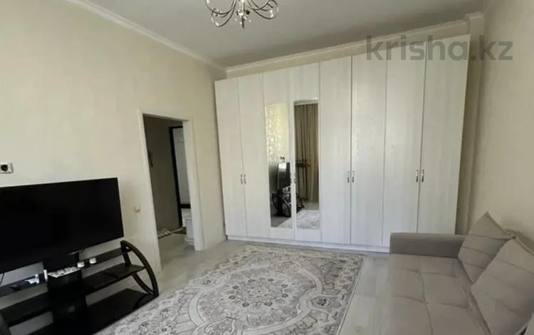 1-комнатная квартира · 37 м² · 2/8 этаж, Кабанбай Батыра 58Б за 220 000 ₸ в Астане, Есильский р-н — фото 11