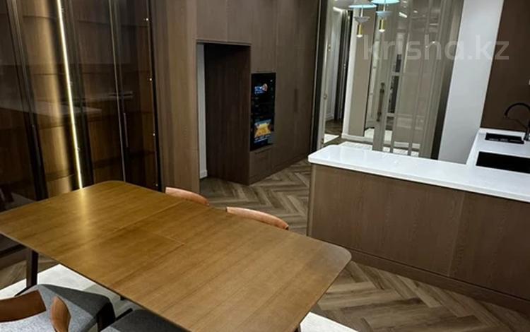 5-комнатная квартира · 180.2 м² · 8/9 этаж, Е-899 3 за 200 млн ₸ в Астане, Нура р-н — фото 2