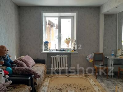 3-комнатная квартира, 67 м², 2/2 этаж, Пер.Школьный 2 — Районный Акимат за 12.5 млн 〒 в Алтае