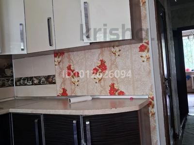 2-комнатная квартира · 90 м² · 3/3 этаж, Кенкечу 37 — проспект Абая за 200 000 ₸ в Шымкенте, Туран р-н