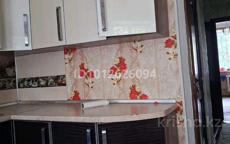 2-бөлмелі пәтер · 90 м² · 3/3 қабат, Кенкечу 37 — проспект Абая, бағасы: 200 000 ₸ в Шымкенте, Туран р-н — фото 2